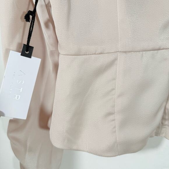 NWT ASTR Twist Mock Neck Cutout Peplum Top In Satin Champagne Size XS New - Picture 11 of 11